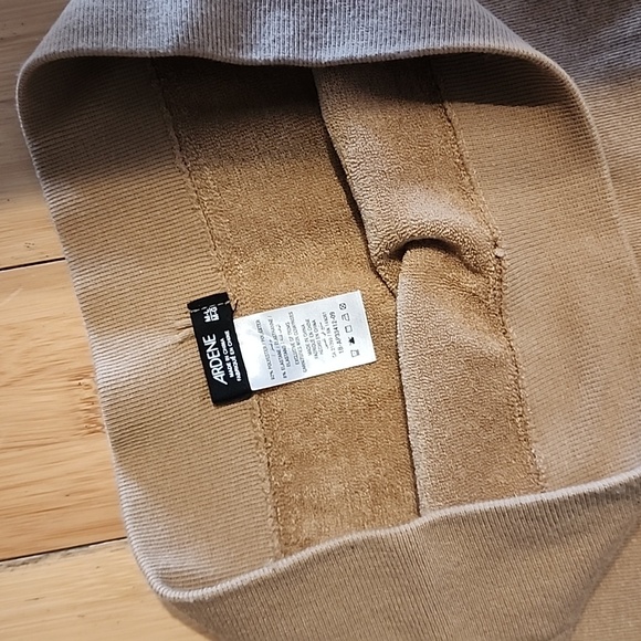 Super comfy leggings - Picture 2 of 2